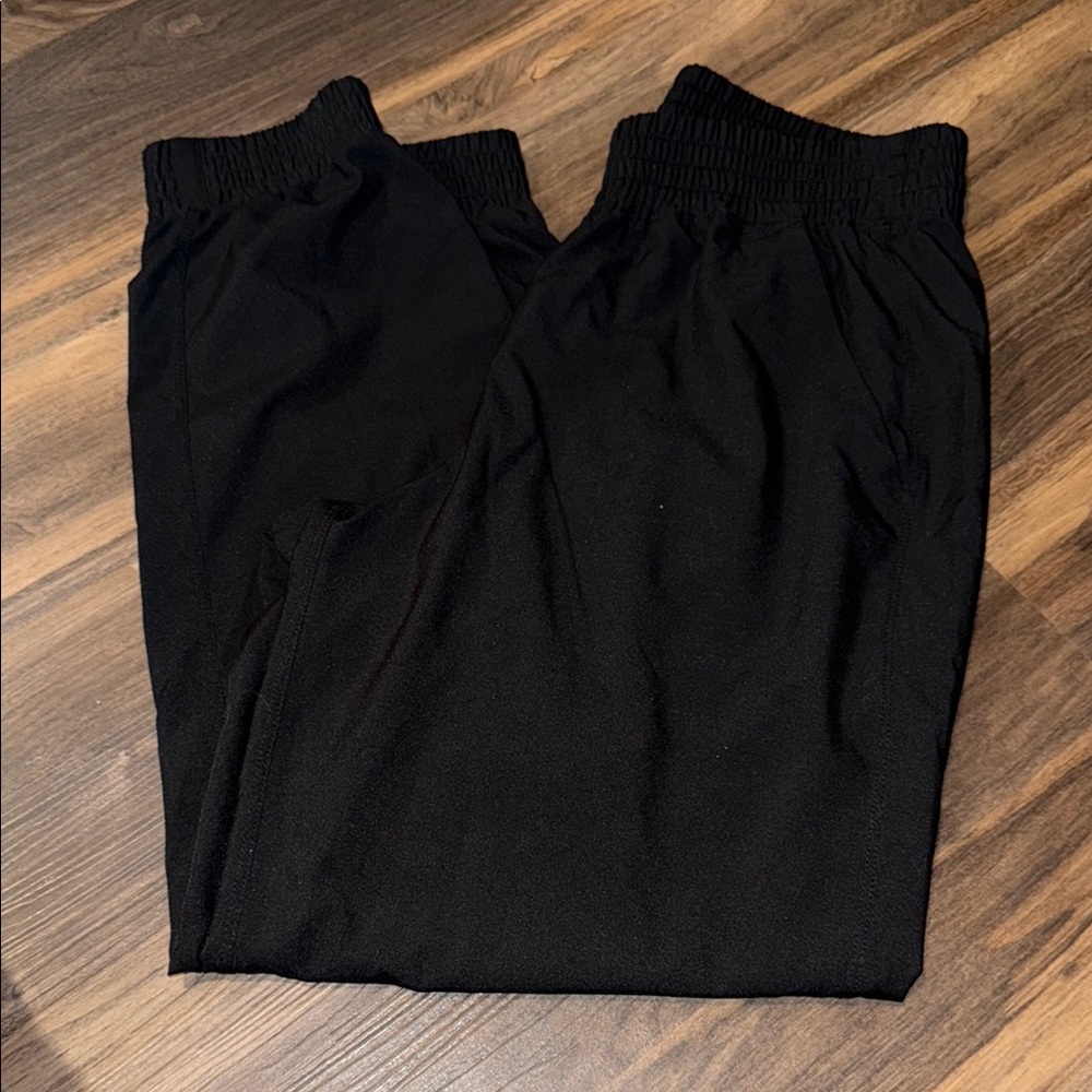 Old Navy Active StretchTech Pants in Charcoal